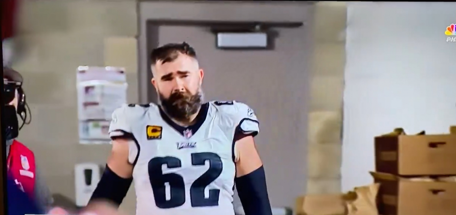 Jason Kelce Tells Philadelphia Eagles Teammates He Is Retiring After ...