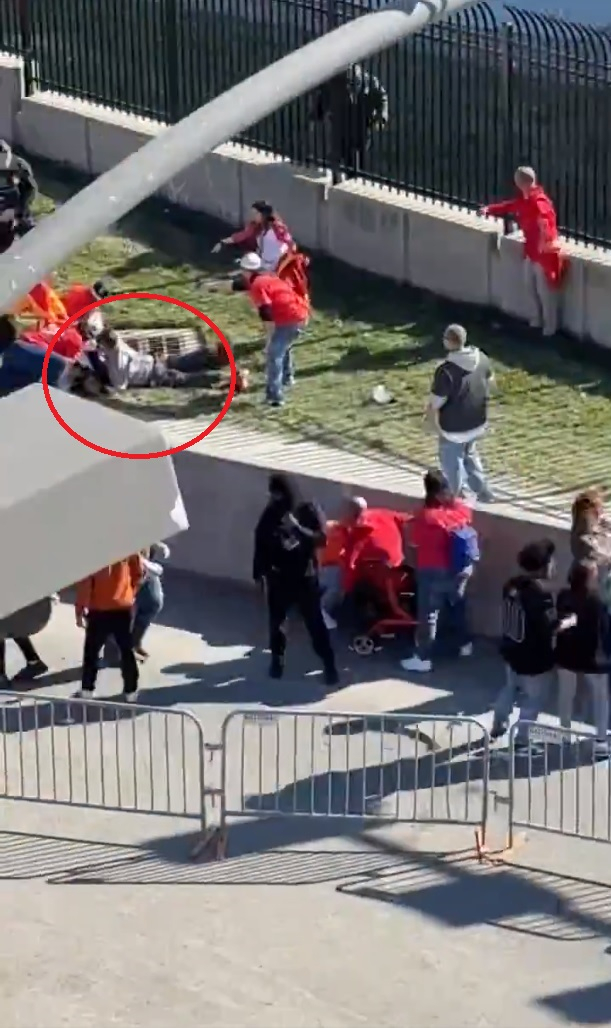 Dramatic Video Captures Moment Brave Kansas City Chief Fans Fleeing 