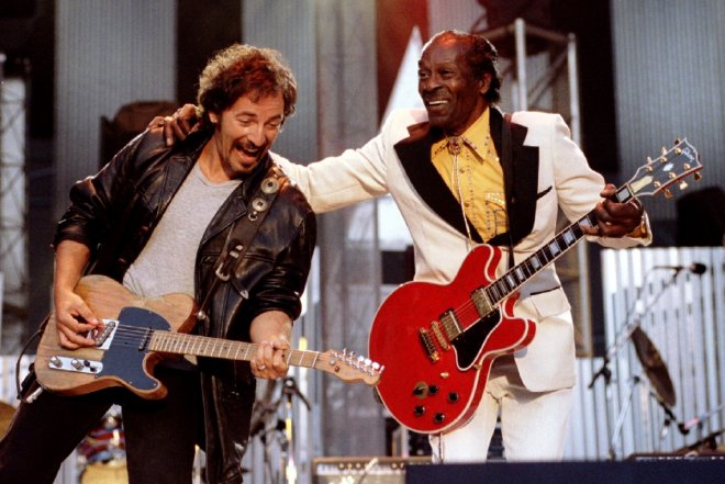 Legendary musician Chuck Berry dead at 90