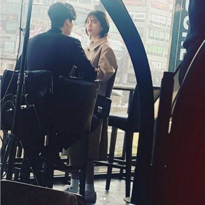 Lee Jong Suk and Bae Suzy filming 