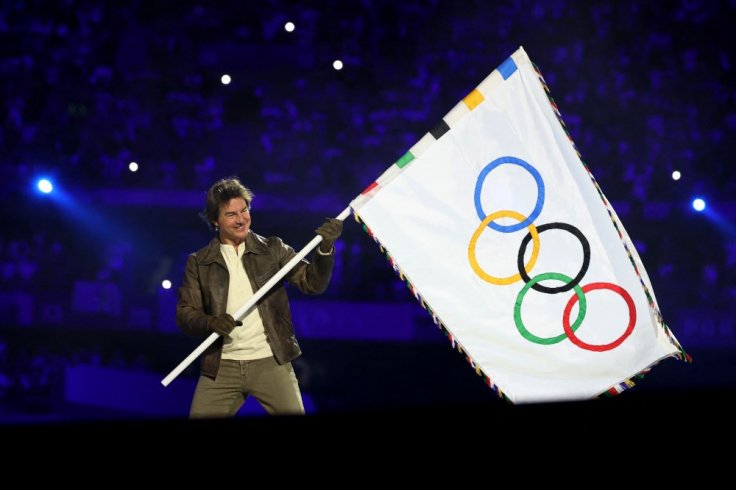 Tom Cruise with flag