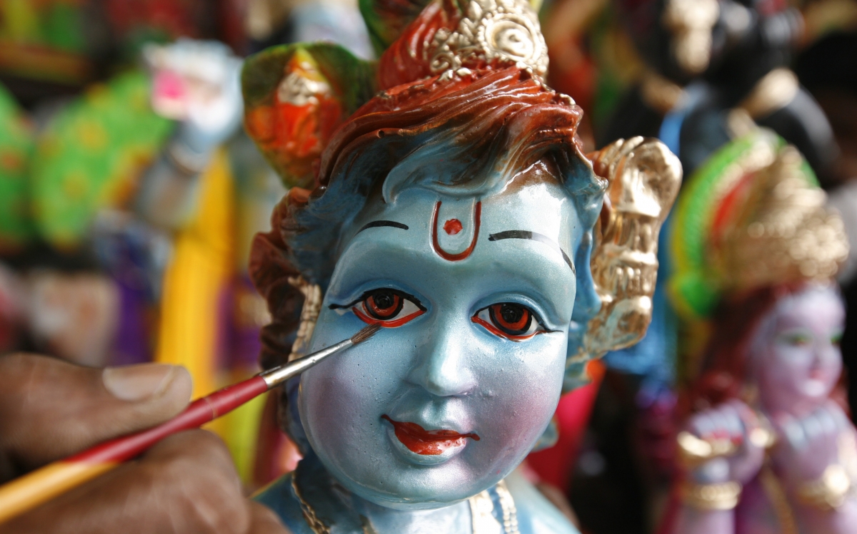 Happy Vishu 2017: Singapore celebrates the festival with Vishu Kani and Sadhya