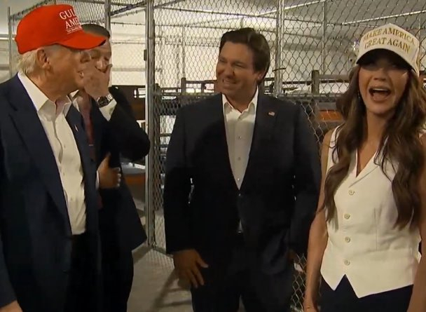 trump visits Alligator Alcatraz