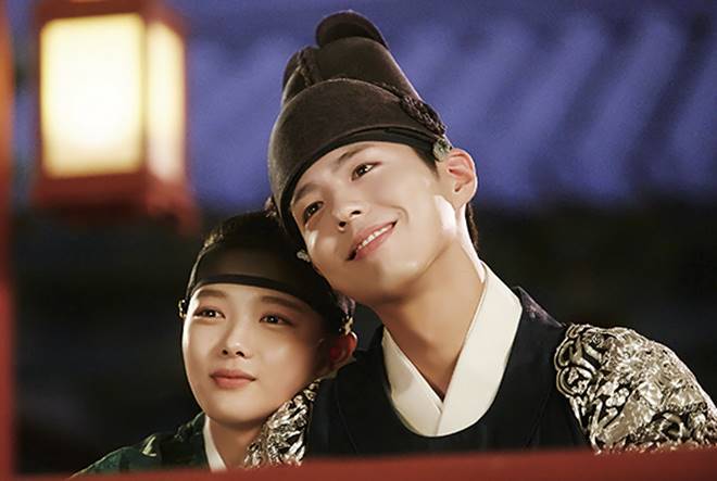 Park Bo gum and Kim Yoo-jung