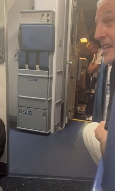 Delta passenger Delta passenger