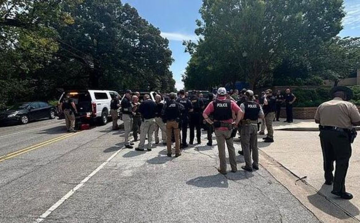 Active Shooter at University of Tennessee in Chattanooga Forces Lockdown as Police Hunt for Gunman