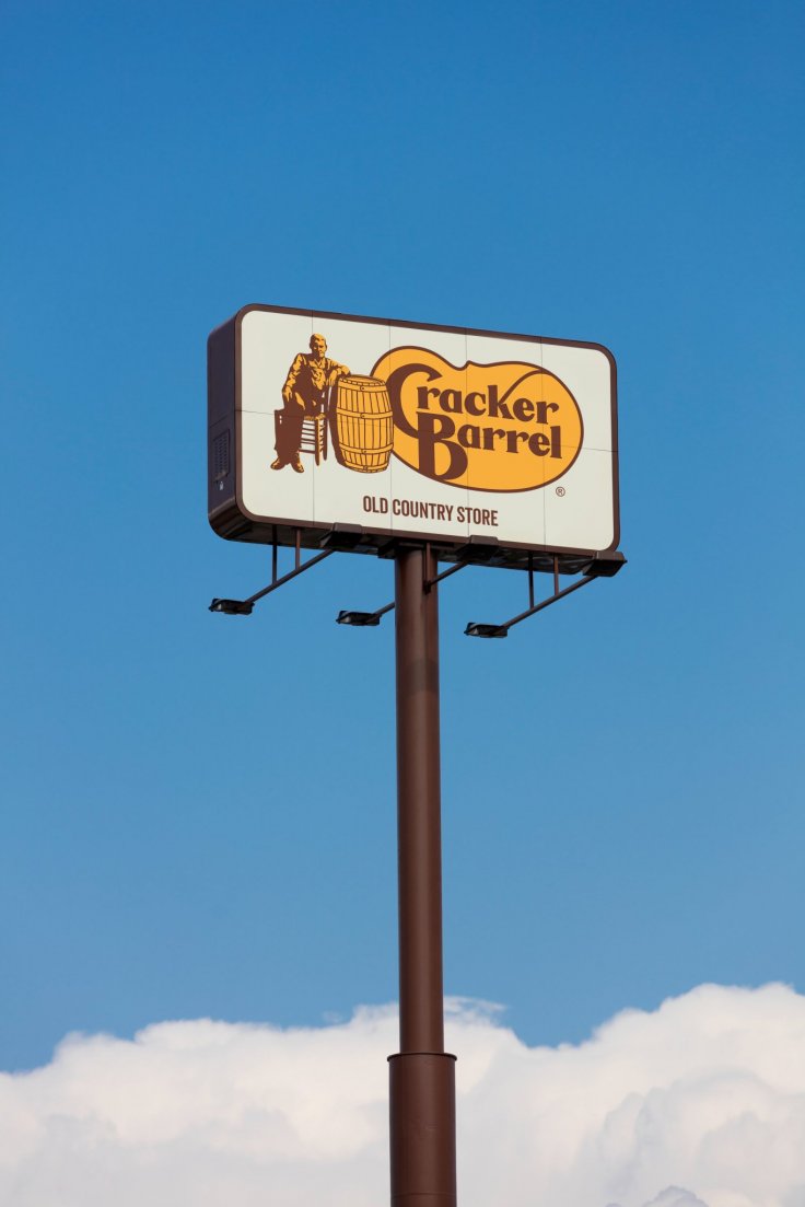 Cracker Barrel logo