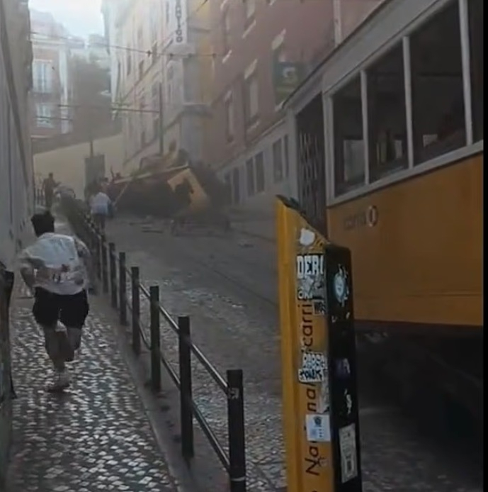 Portugal tram crash