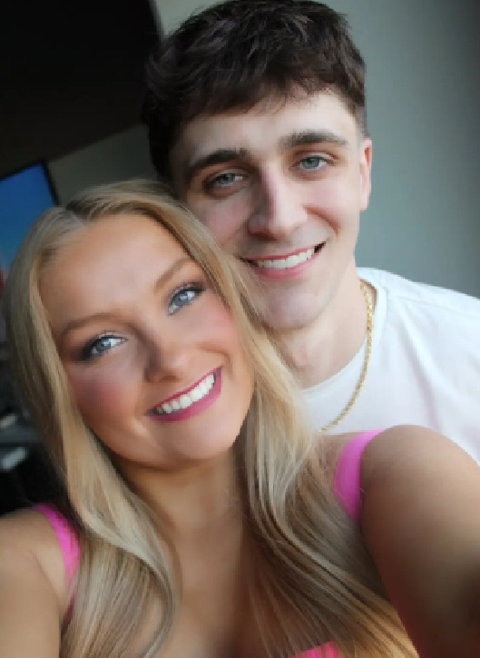 Laken Snelling Laken Snelling