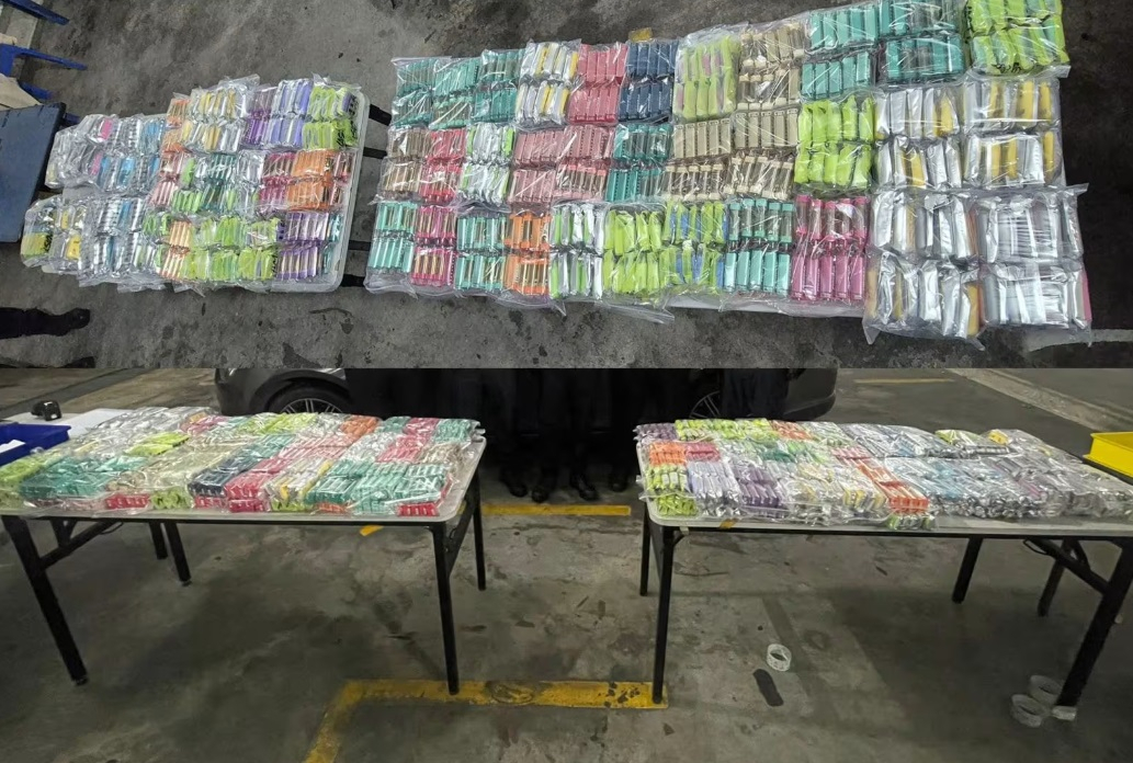 Singapore: More Than 1,100 Vapes Seized from Car with Modified Seat at Woodlands Checkpoint