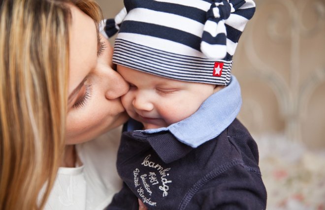 Mother's Day 2017: Top 10 songs to sing for your Mom on the special day Mother's Day 2017: Top 10 songs to sing for your Mom on the special day