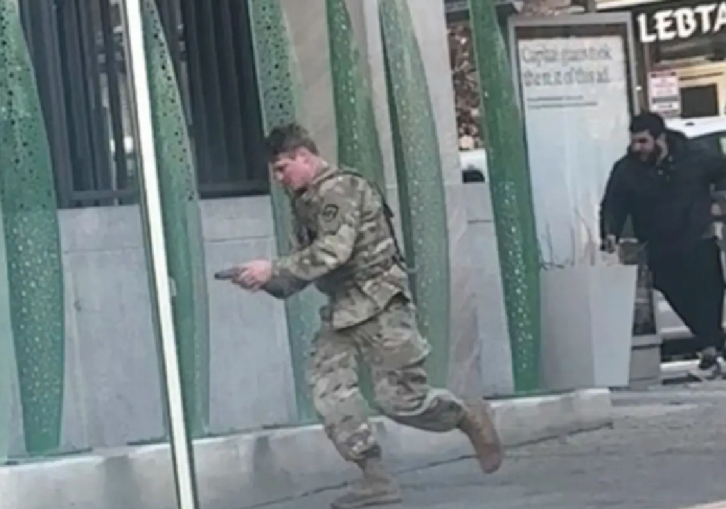 Dramatic Video Captures Moment Afghan Terror Suspect Rahmanullah Lakanwal Is Taken Down by Hero National Guardsman During DC Attack [WATCH]