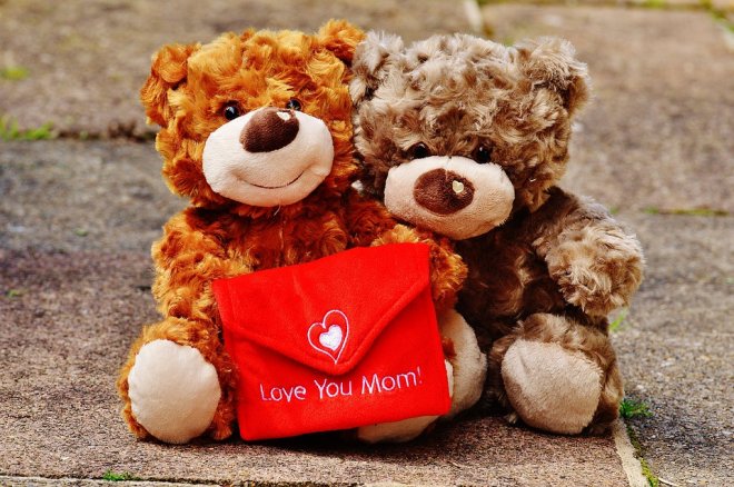 Mother's Day 2017: Top 10 best messages to share with your beautiful mom Mother's Day 2017: Top 10 best messages to share with your beautiful mom