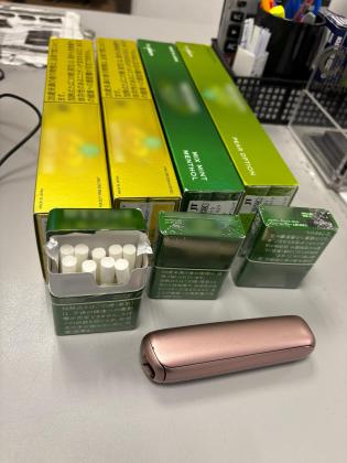 ICA Seizes Vape, 849 Heat Sticks from Japanese Traveller at Singapore’s Changi Airport