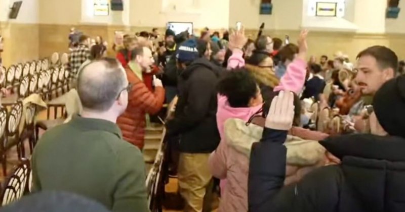 Protesters Burst into Minnesota Church During Prayer Service to Target Pastor for Alleged Ties with ICE