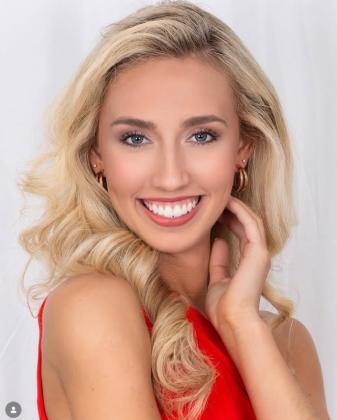 Who Is Kylie Beck? Miami QB Carson Beck’s Glamorous Sister Sends Fans into Frenzy During National Championship Game