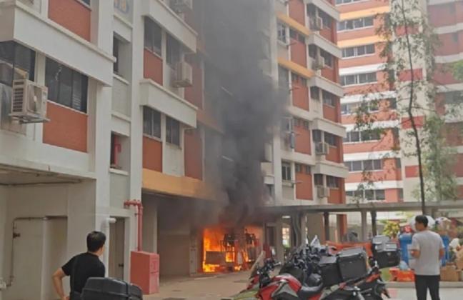 Singapore: 3 People Rushed to Hospital After Void Deck Fire at Hougang HDB Block on Chinese New Year Eve