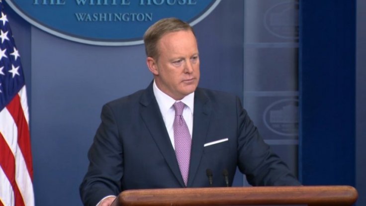 Sean Spicer ignores questions on possible recording of White House conversations Sean Spicer ignores questions on possible recording of White House conversations