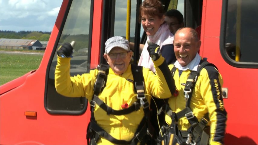101-year-old D-Day veteran breaks skydiver record