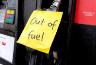 Fuel shortages hit Australia Fuel shortages hit Australia
