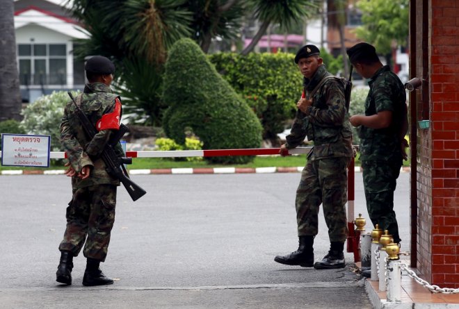 Explosion at Bangkok's King Mongkut Hospital injures 24 Explosion at Bangkok's King Mongkut Hospital injures 24