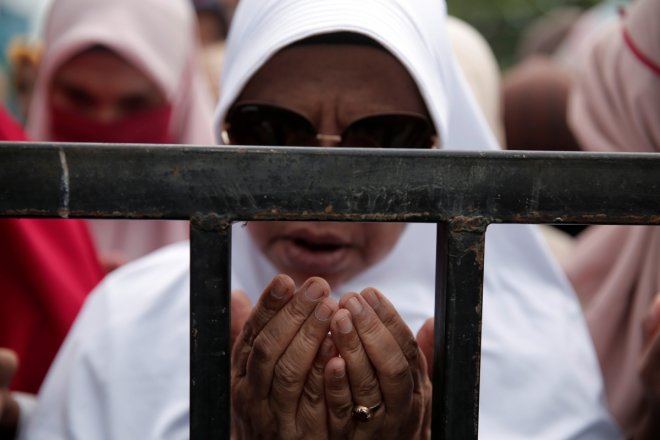 Gay couple in Indonesia caned 83 times in front of crowd