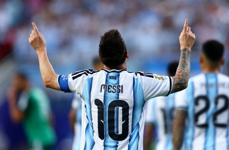 Messi hat-trick