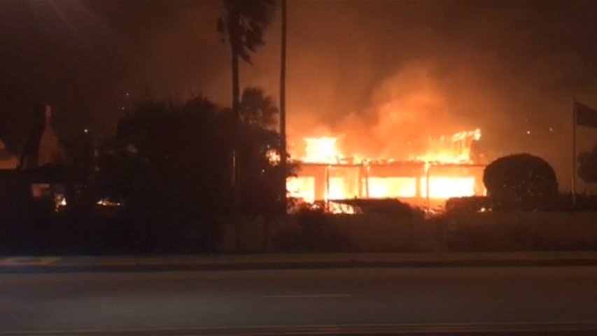 Fires near Cape Town force evacuations