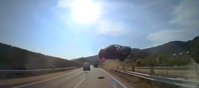 WATCH: Dramatic Japan highway crash kills 62-year-old driver, injures 45 WATCH: Dramatic Japan highway crash kills 62-year-old driver, injures 45