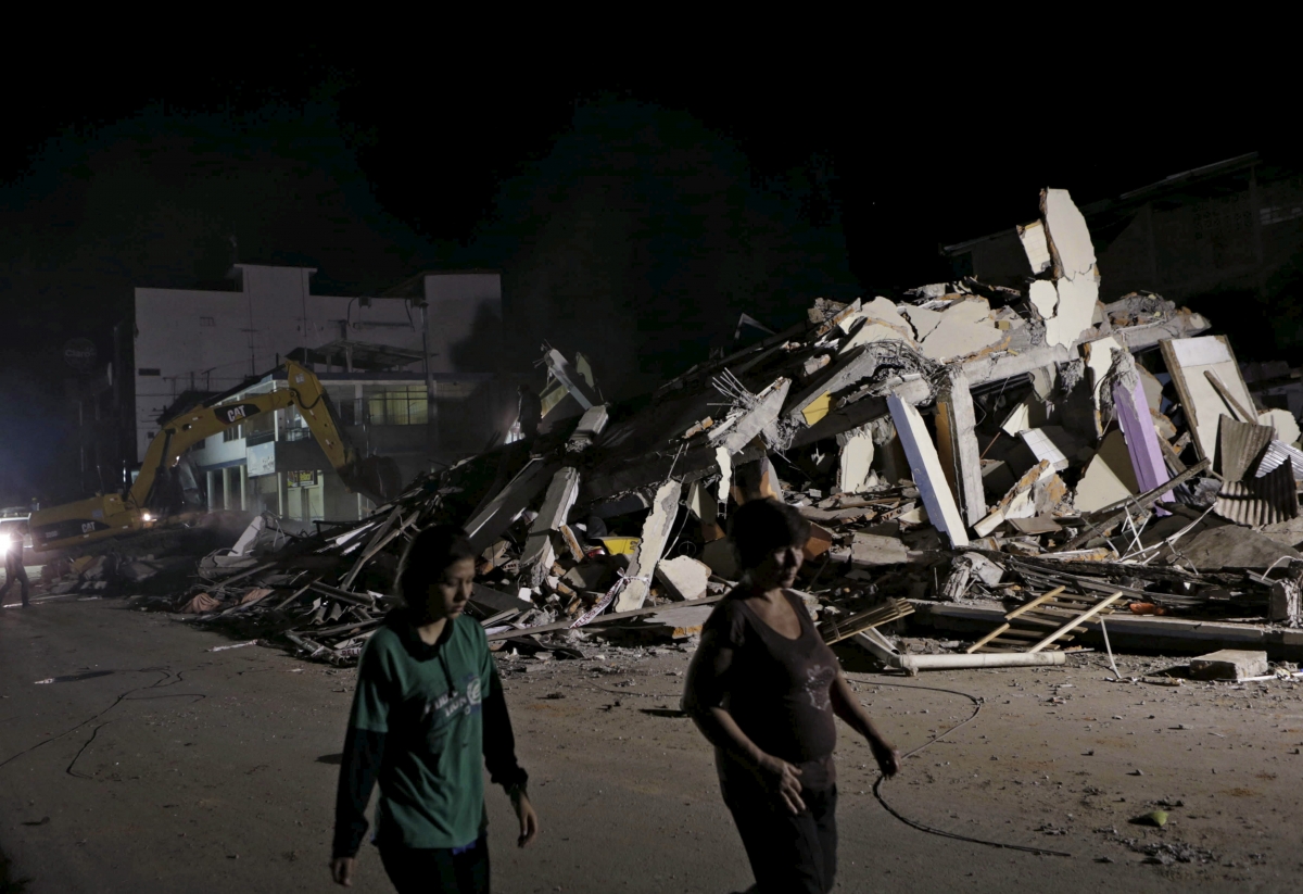 Ecuador earthquake: Death toll hits 262; more than 2,500 injured