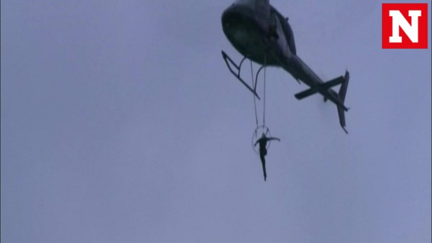 Famous daredevil Nik Wallendas wife broke her husbands stunt record with her teeth