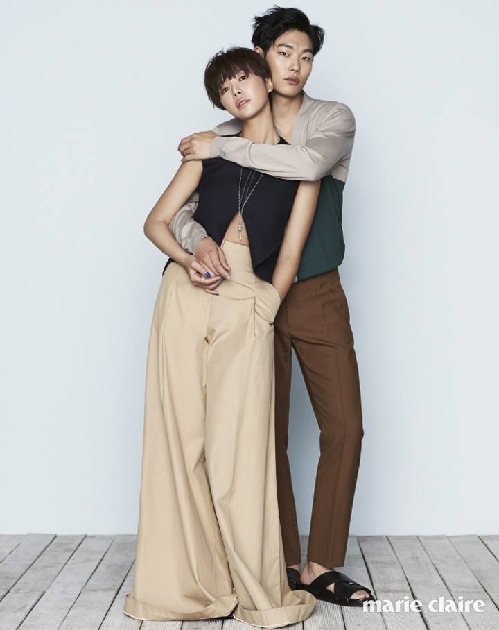 Ryu Jun-yeol and  Hwang Jung-eum