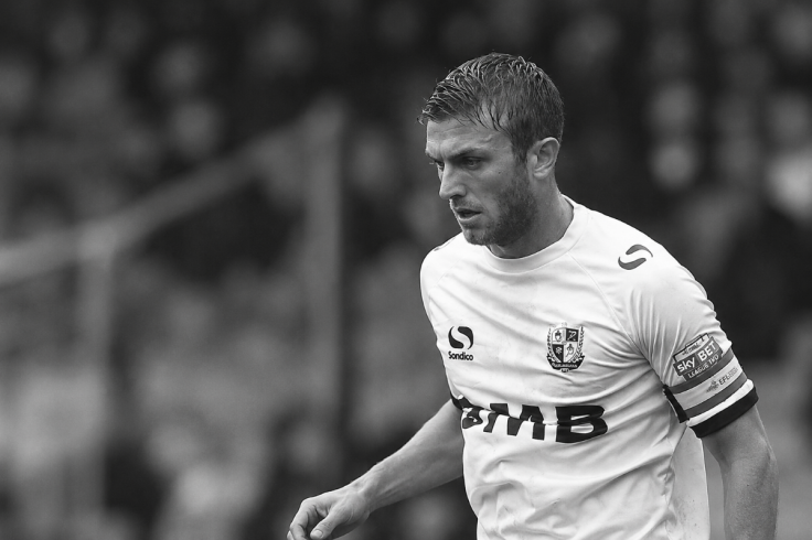 How Did Doug Loft Die? Former Port Vale Captain Dies Suddenly ...
