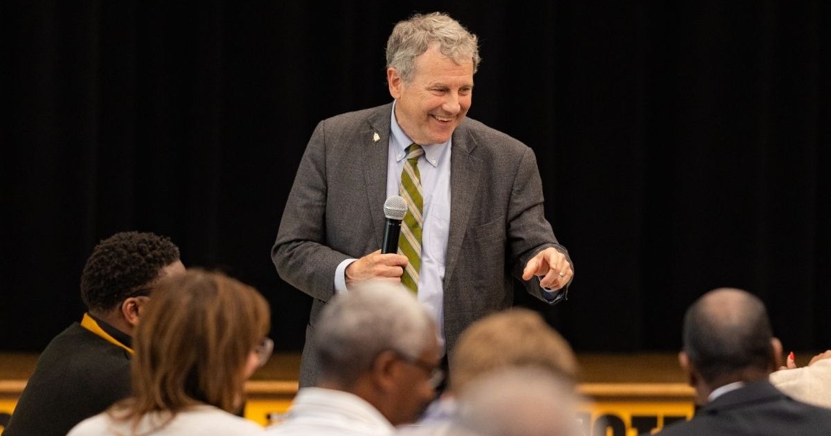 Sen Class Seating Who Is Sherrod Brown? How the Former Senator Is Trying to Win ...