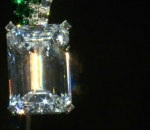 largest-ever-diamond-to-go-to-auction-previewed-in-hong-kong